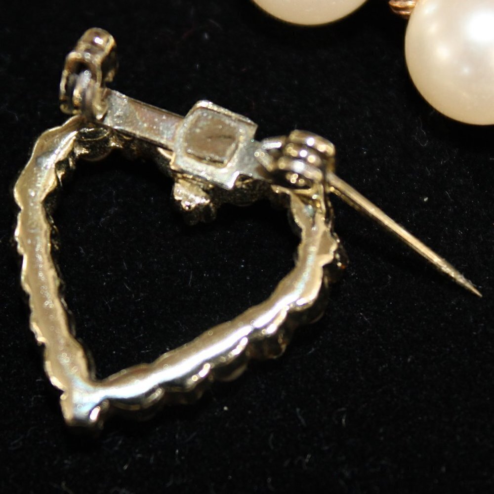 Vintage Faux  Pearl Necklace Pin and Earrings - Picture 8 of 15